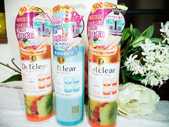 Kem Tẩy Da Chết Detclear Peeling Gel