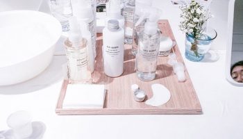 Nước hoa hồng muji